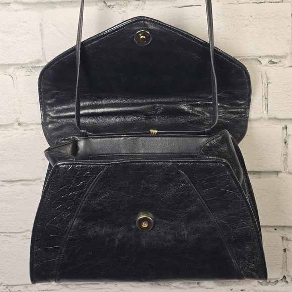 Sharif Black Quilted Shoulder Bag - Picture 2 of 6